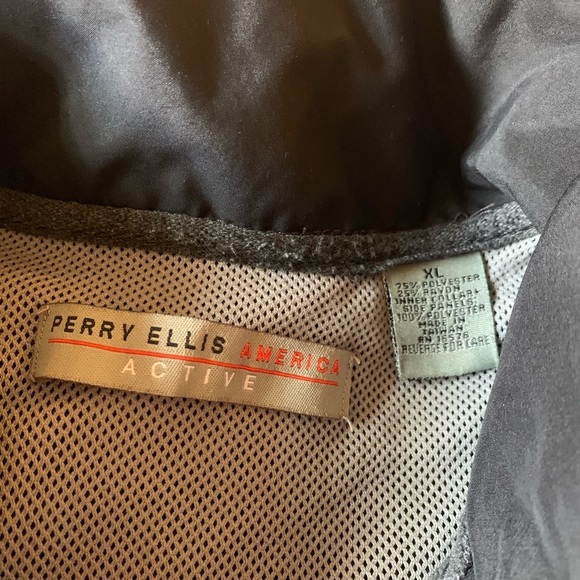 VINTAGE Perry Ellis Grey/black pullover - Picture 3 of 3